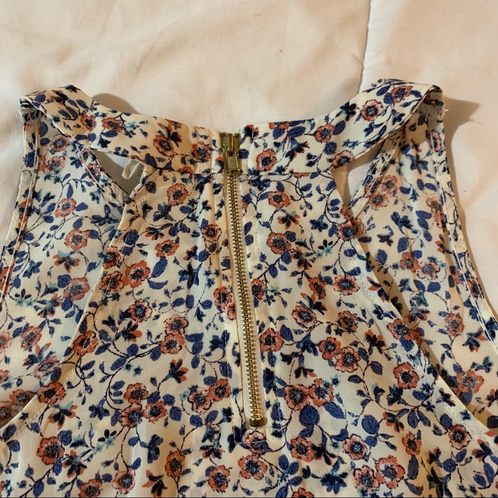 Floral Racerback Tank Top - Picture 3 of 3